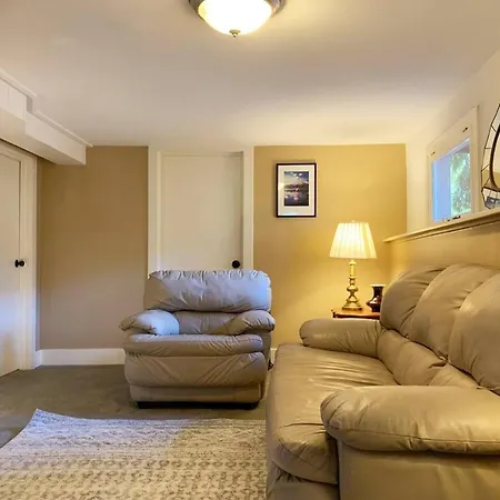 Comfy Sunny Room Near U-District And Downtown